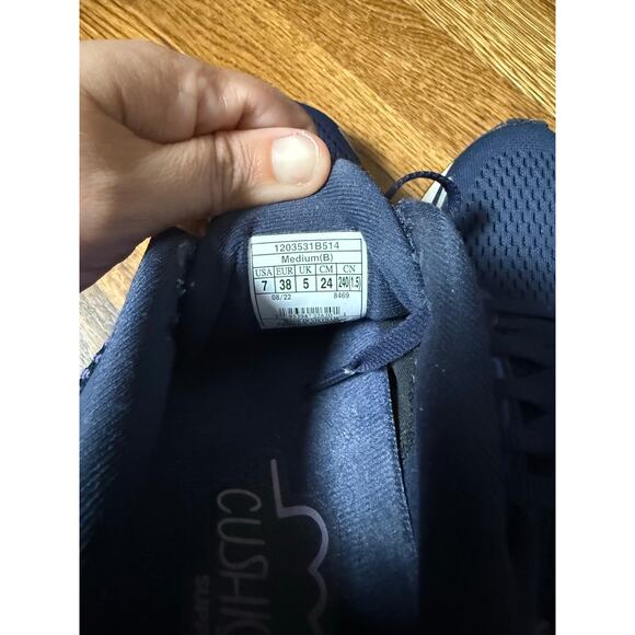 Brooks Women's Adrenaline GTS Running Shoes Size 7 - Picture 5 of 6